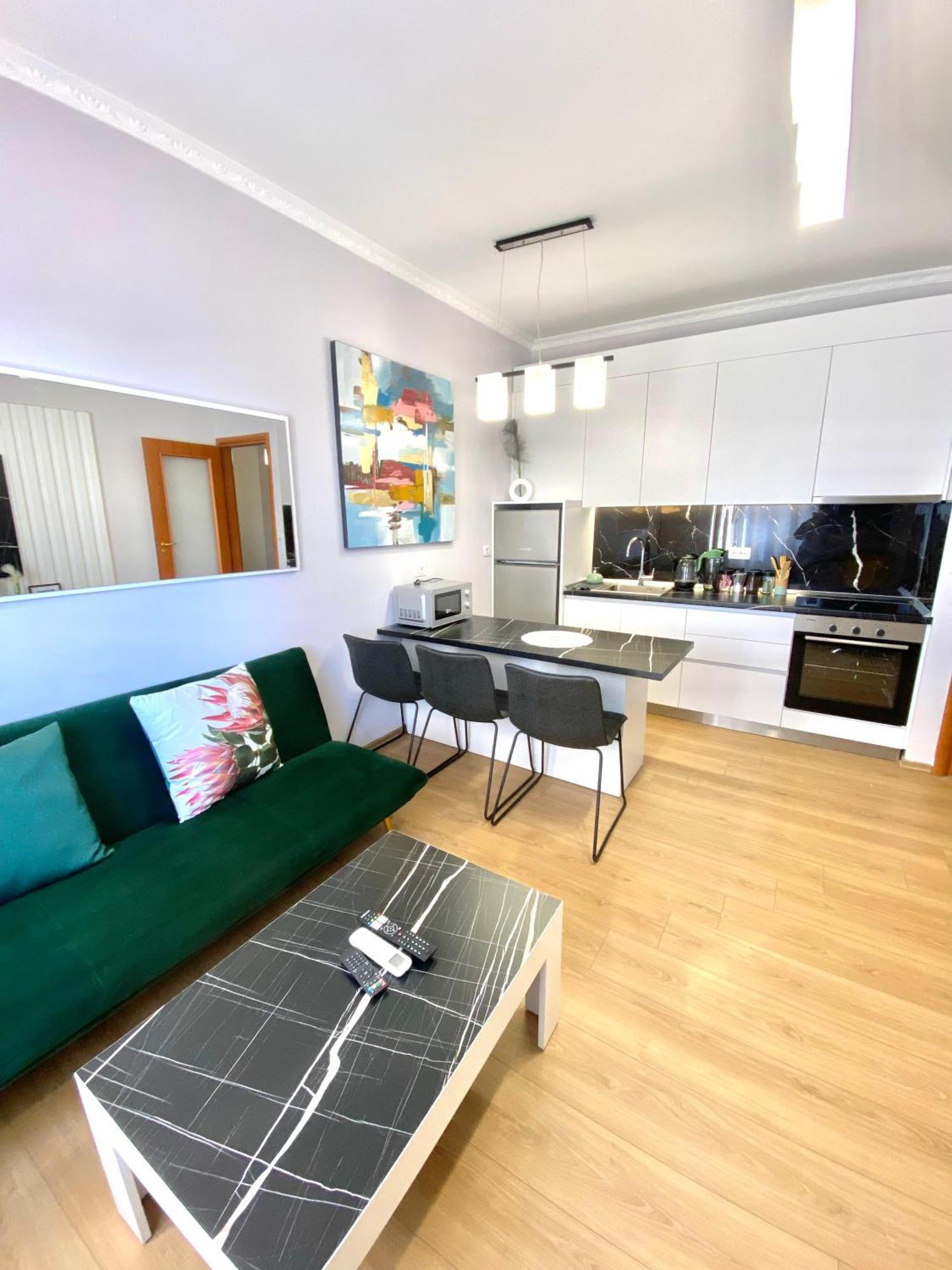 Apartment Signature 11 *