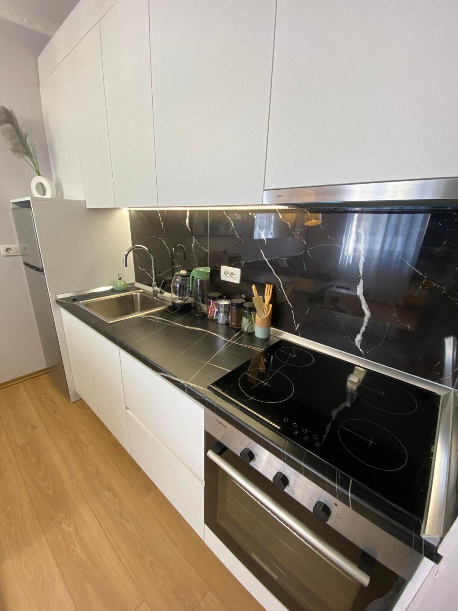 Signature 11 Apartment *